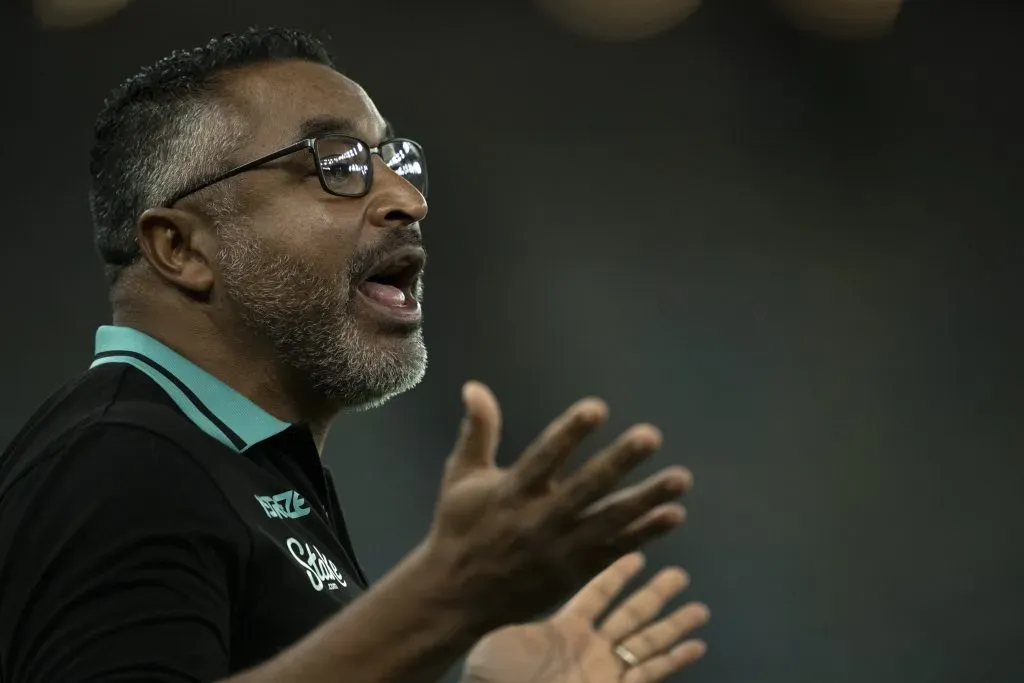 Roger Machado tecnico do Juventude durante partida contra o Fluminense no estadio Maracana pelo campeonato Brasileiro A 2024. Foto: Jorge Rodrigues/AGIF