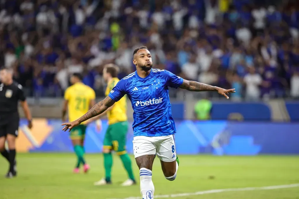 Rafa Silva comemorando gol durante partida contra o Cuiabá pelo Campeonato Brasileiro 2024.  Foto: Gilson Lobo/AGIF