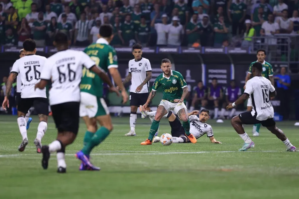 Palmeiras durante partida contra o Botafogo no estadio Arena Allianz Parque pelo campeonato Copa Libertadores 2024. Foto: Marcello Zambrana/AGIF