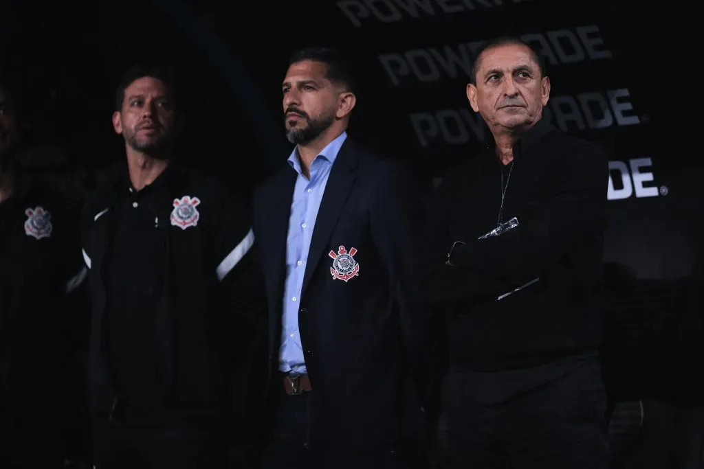 Ramon Diaz tecnico do Corinthians durante partida contra o Racing no estadio Arena Corinthians pelo campeonato Copa Sul-Americana 2024. Foto: Ettore Chiereguini/AGIF