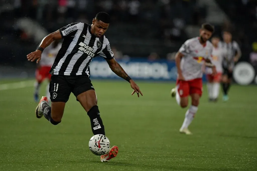 Júnior Santos durante partida contra o Bragantino na Copa Libertadores 2024. Foto: Thiago Ribeiro/AGIF