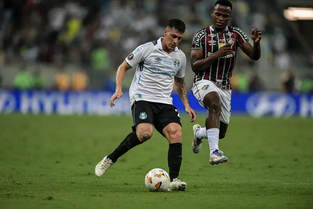 RJ – RIO DE JANEIRO – 20/08/2024 – COPA LIBERTADORES 2024, FLUMINENSE X GREMIO – Pavon jogador do Gremio durante partida contra o Fluminense no estadio Maracana pelo campeonato Copa Libertadores 2024. Foto: Thiago Ribeiro/AGIF