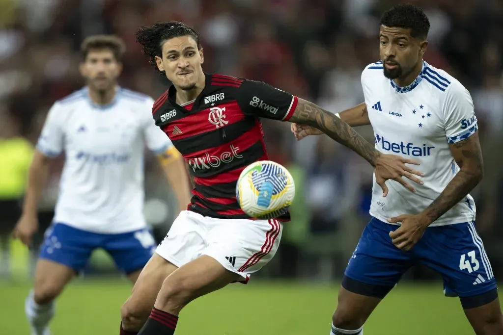 SP – RIO DE JANEIRO – 30/06/2024 – BRASILEIRO A 2024, FLAMENGO X CRUZEIRO – Pedro jogador do Flamengo durante partida contra o Cruzeiro no estadio Maracana pelo campeonato Brasileiro A 2024. Foto: Jorge Rodrigues/AGIF