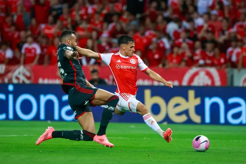 Bernabei jogador do Internacional durante partida contra o Flamengo no Beira-Rio pelo campeonato Brasileiro A 2024. Foto: Luiz Erbes/AGIF