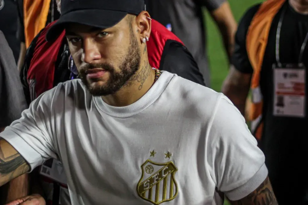 SP – SANTOS – 07/02/2024 – PAULISTA 2024, SANTOS X CORINTHIANS – Neymar ex jogador do Santos durante partida Santos e Corinthians no estadio Vila Belmiro pelo campeonato Paulista 2024. Foto: Reinaldo Campos/AGIF