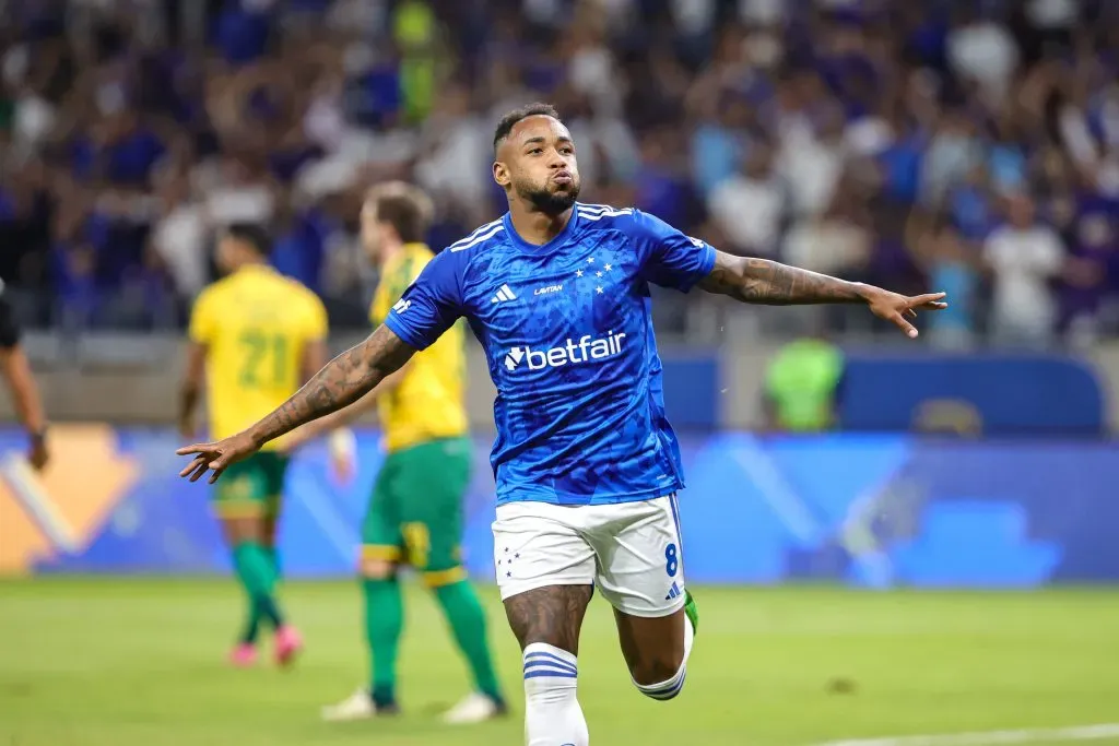 Rafa Silva jogador do Cruzeiro comemora seu gol durante partida contra o Cuiabá no Mineirão pelo campeonato Brasileiro A 2024. Foto: Gilson Lobo/AGIF