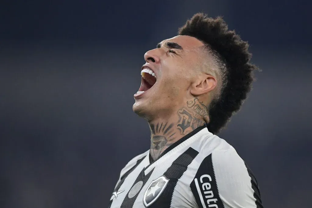 Igor Jesus jogador do Botafogo durante partida contra o Fortaleza no estadio Engenhao pelo campeonato Brasileiro A 2024. Foto: Thiago Ribeiro/AGIF