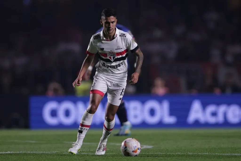 SP – SAO PAULO – 22/08/2024 – COPA LIBERTADORES 2024, SAO PAULO X NACIONAL (URU) – Nestor jogador do Sao Paulo durante partida contra o Nacional (URU) no estadio Morumbi pelo campeonato Copa Libertadores 2024. Foto: Ettore Chiereguini/AGIF