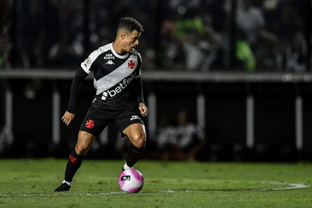 Philippe Coutinho jogador do Vasco durante partida contra o Juventude em São Januario pelo campeonato Brasileiro A 2024. Foto: Thiago Ribeiro/AGIF