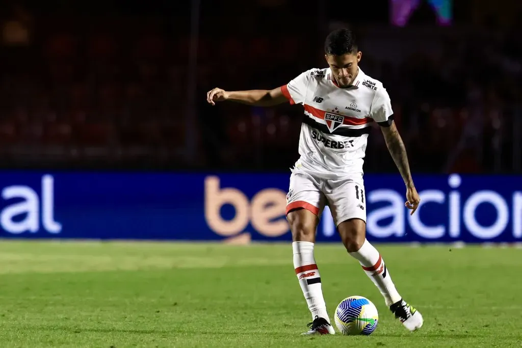 SP – SAO PAULO – 22/09/2024 – BRASILEIRO A 2024, SAO PAULO X INTERNACIONAL – Rodrigo Nestor jogador do Sao Paulo durante partida contra o Internacional no estadio Morumbi pelo campeonato Brasileiro A 2024. Foto: Marcello Zambrana/AGIF