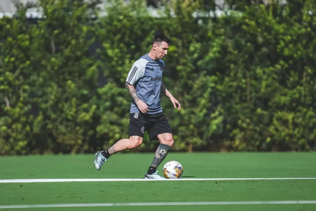 Messi, con su llamativo cambio de look sin barba (@InterMiamiCF)