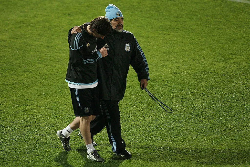 Diego y Leo durante el Mundial 2010 en la Selección (Getty)