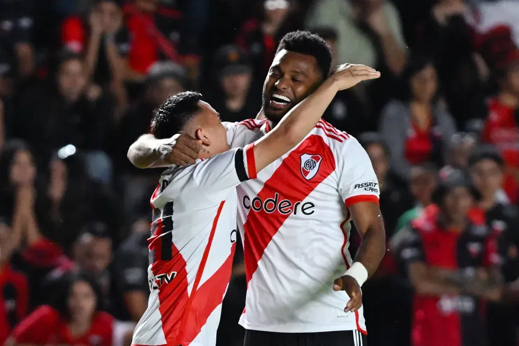 Esequiel Barco festejando un gol junto a Miguel Borja. (Foto: Getty)