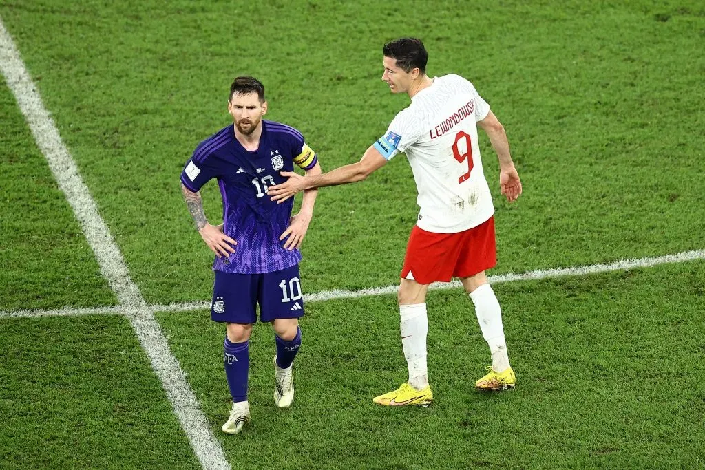 Messi y Lewandowski, un cruce durísimo en el Mundial (Getty Images).