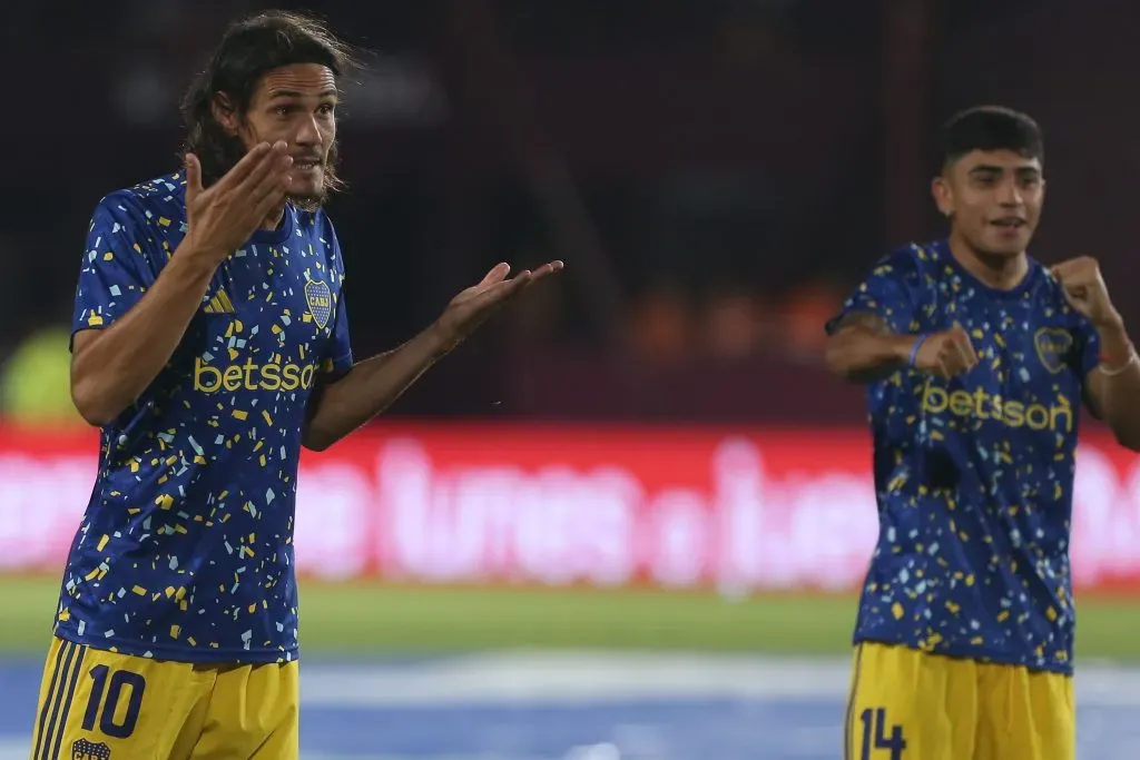 Edinson Cavani sumó minutos ante Lanús y tuvo una chance clara de gol que no pudo convertir. (Foto: Getty).