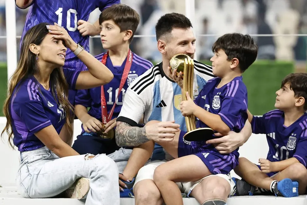 Lionel Messi y su familia. (Foto: IMAGO).