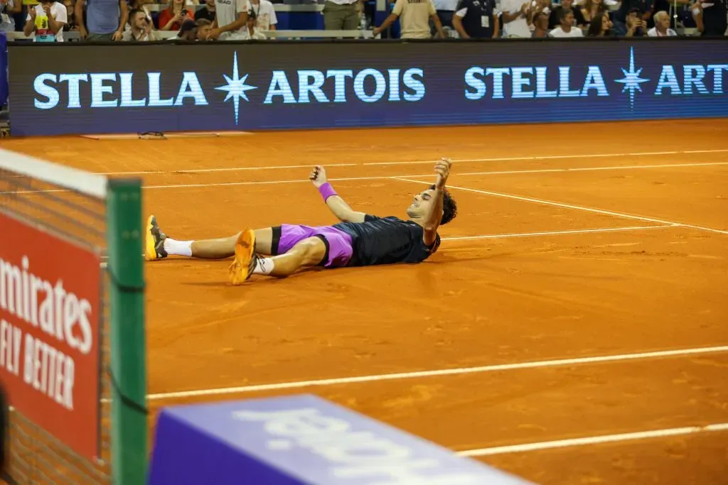 Cerúndolo tras el título en el ATP 250 de Umag (IMAGO)