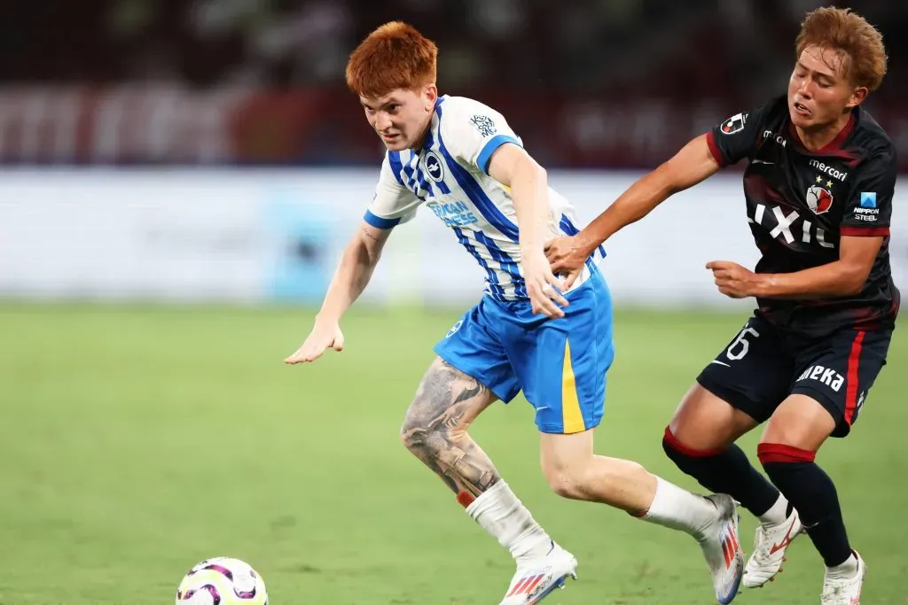 Valentín Barco en pretemporada con Brighton. (Foto: IMAGO / AFLOSPORT).