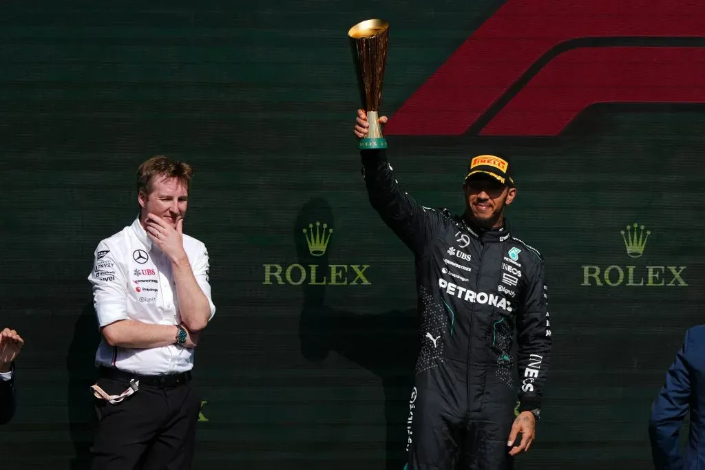 Hamilton celebró en Bélgica su segunda victoria del año.