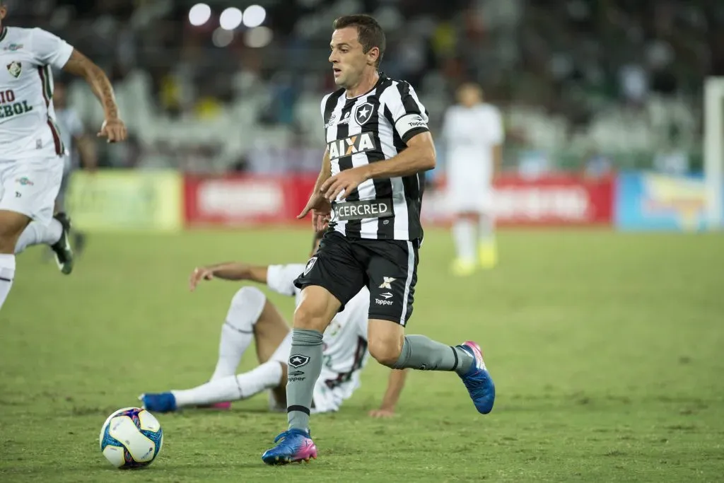 Walter Montillo con la camiseta de Botafogo.