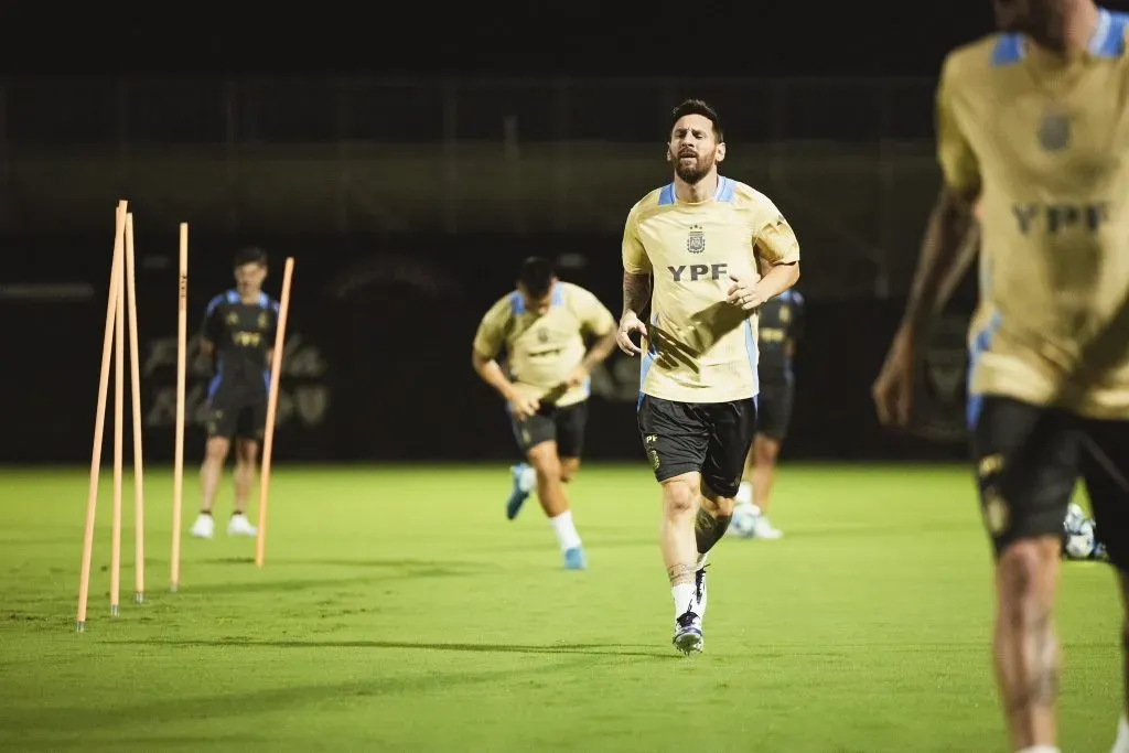 Argentina se entrena en Miami, pero está alerta a lo que pase con el huracán Milton. (AFA)