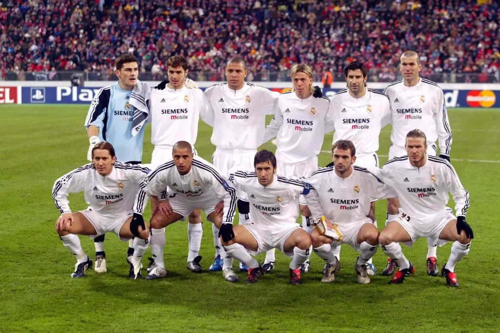 Iker Casillas, Iván Helguera, Ronaldo, Guti, Luis Figo, Zinedine Zidane; Michel Salgado, Roberto Carlos, Raúl, Raúl Bravo, David Beckham. Un once típico del Real Madrid de los Galácticos. IMAGO