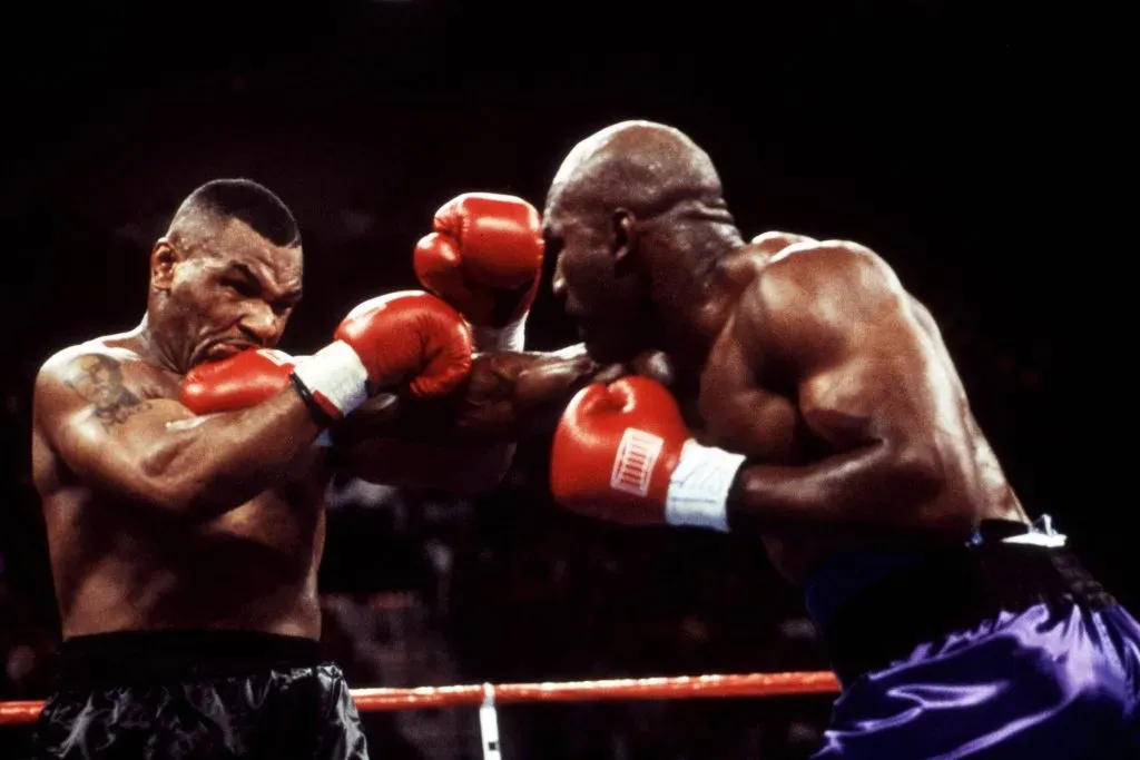 Evander Holyfield y Mike Tyson, una de las grandes rivalidades de la década de los 90s. IMAGO