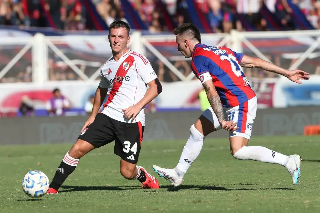 Giuliano Galoppo con la camiseta de River.