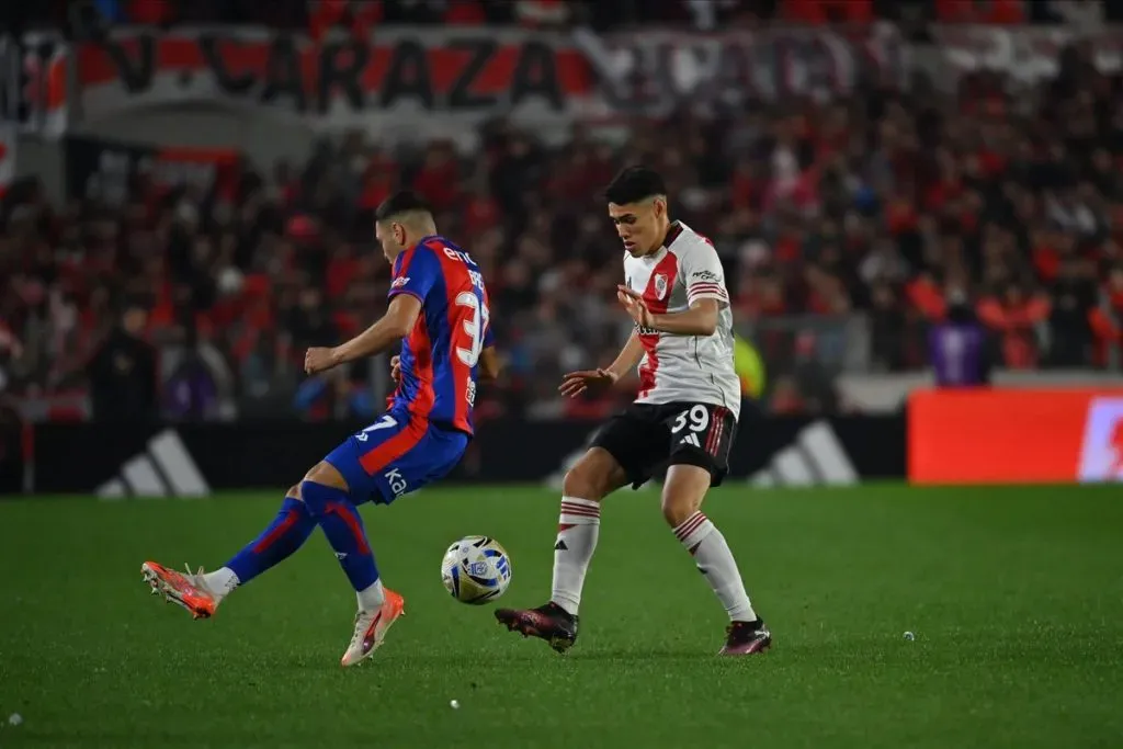 Santiago Lencina en acción. (Foto: Prensa River)