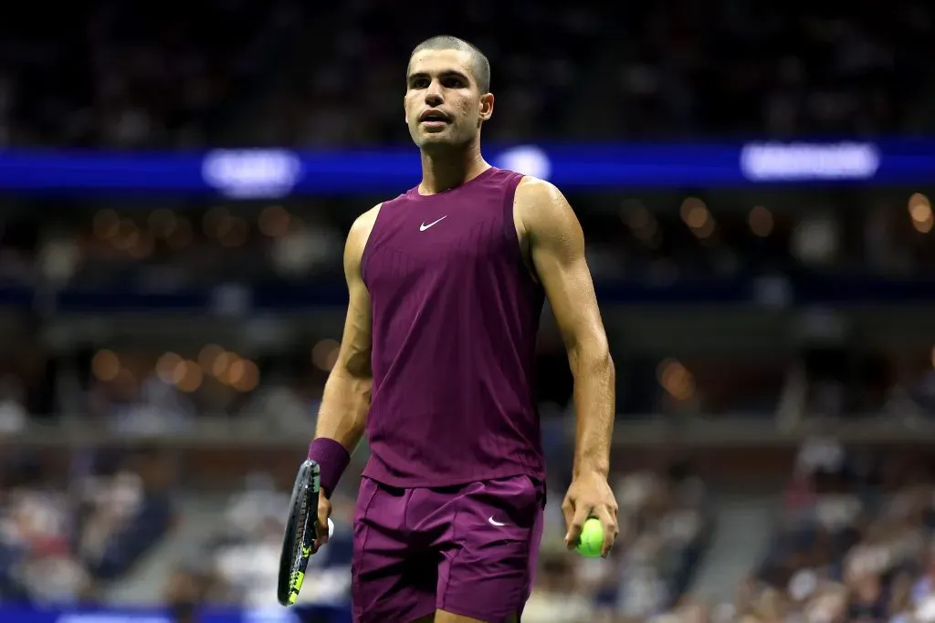 Carlos Alcaraz en su estreno en el US Open 2025. (Foto: Getty).