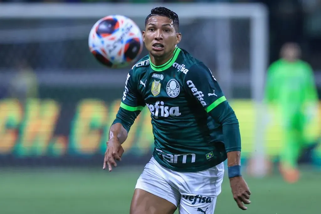 Rony veste a camisa 10 no Palmeiras. Foto: Marcello Zambrana/AGIF