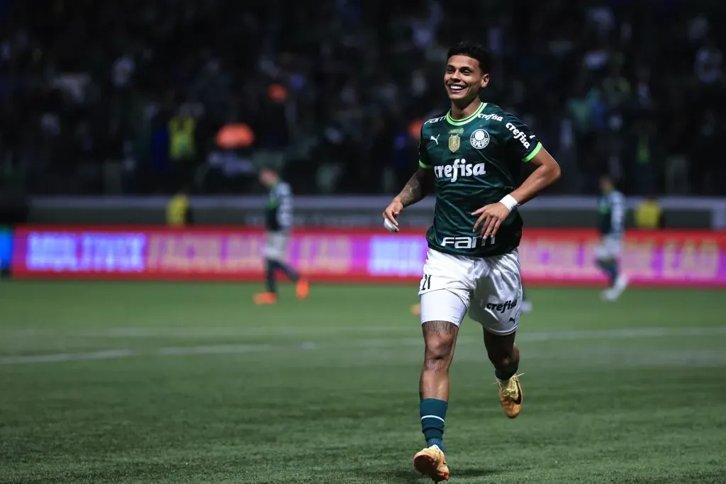 Richard Ríos marcou o seu primeiro gol pelo Verdão no jogo de ida. Foto: Ettore Chiereguini/AGIF