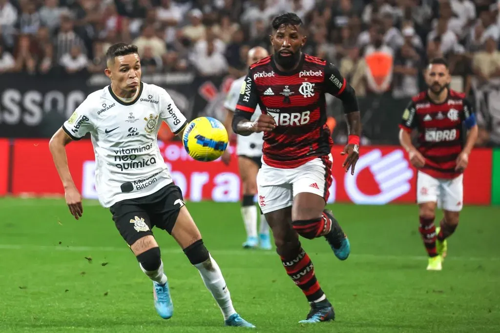 Foto: Marcello Zambrana/AGIF – Rodinei aparece no Flamengo