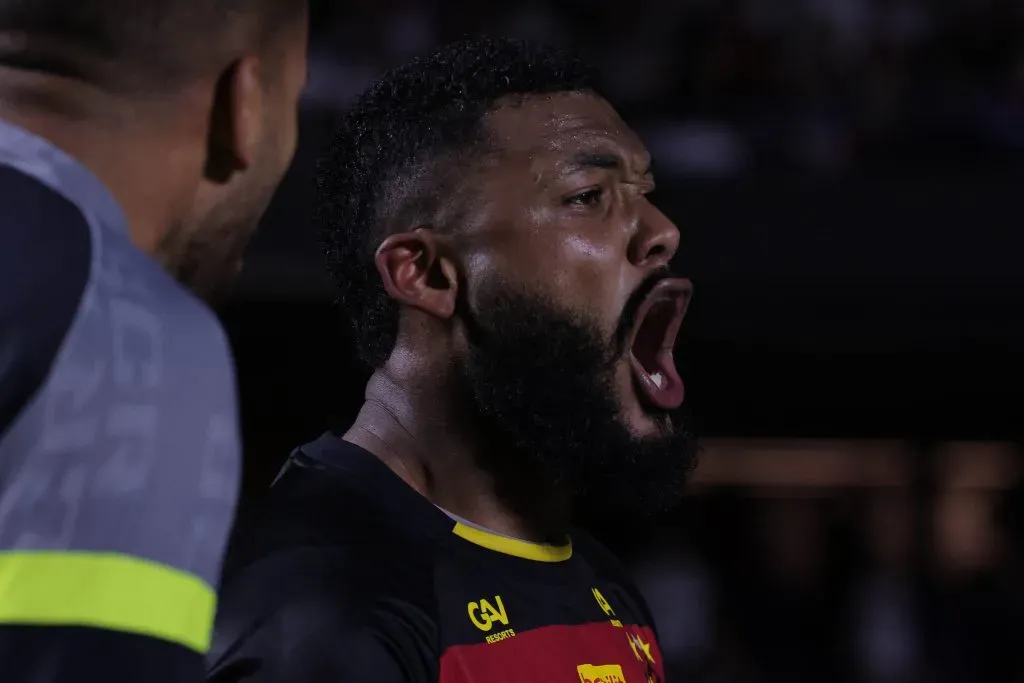 Foto: Ettore Chiereguini/AGIF - Sabino alcança marca importante no Sport