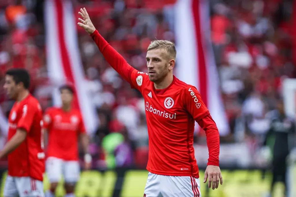 Foto: Maxi Franzoi/AGIF – Pedro Henrique deve voltar ao time do Inter contra o Nacional