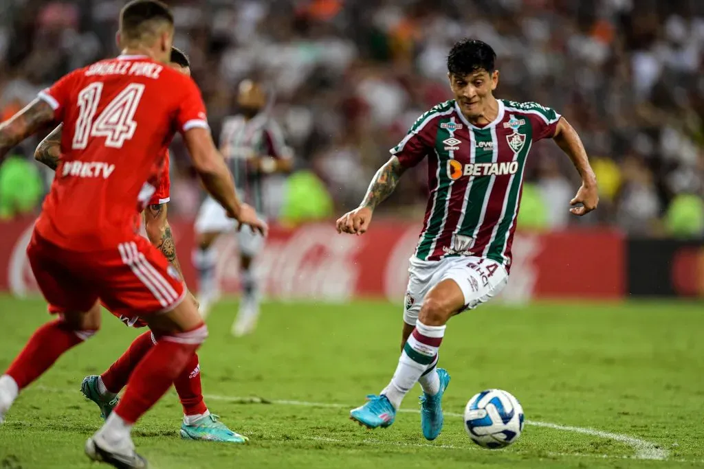 Foto: Thiago Ribeiro/AGIF – Cano em ação contra o River no primeiro turno.