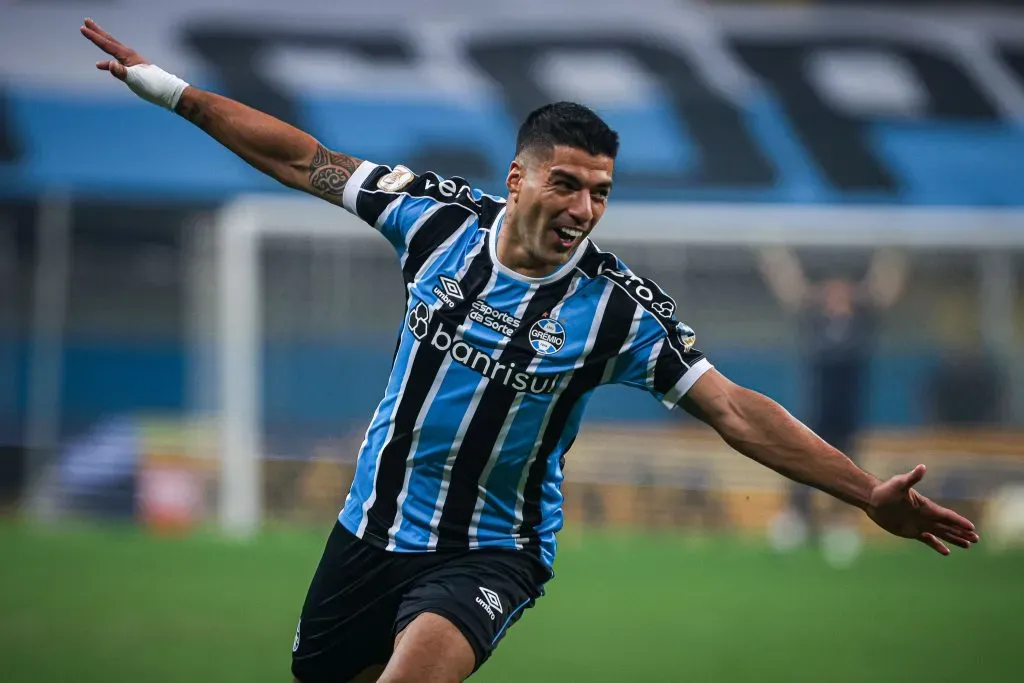 Suárez responde se deixaria o Grêmio para jogar com Messi na MLS