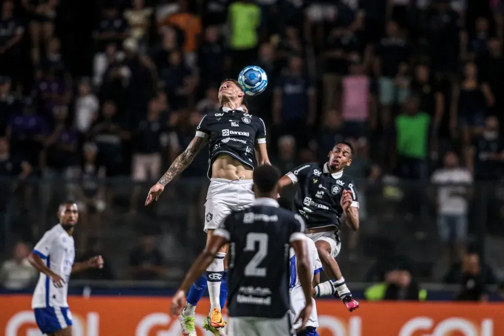 Foto: Fernando Torres/AGIF- Jogadores do Remo