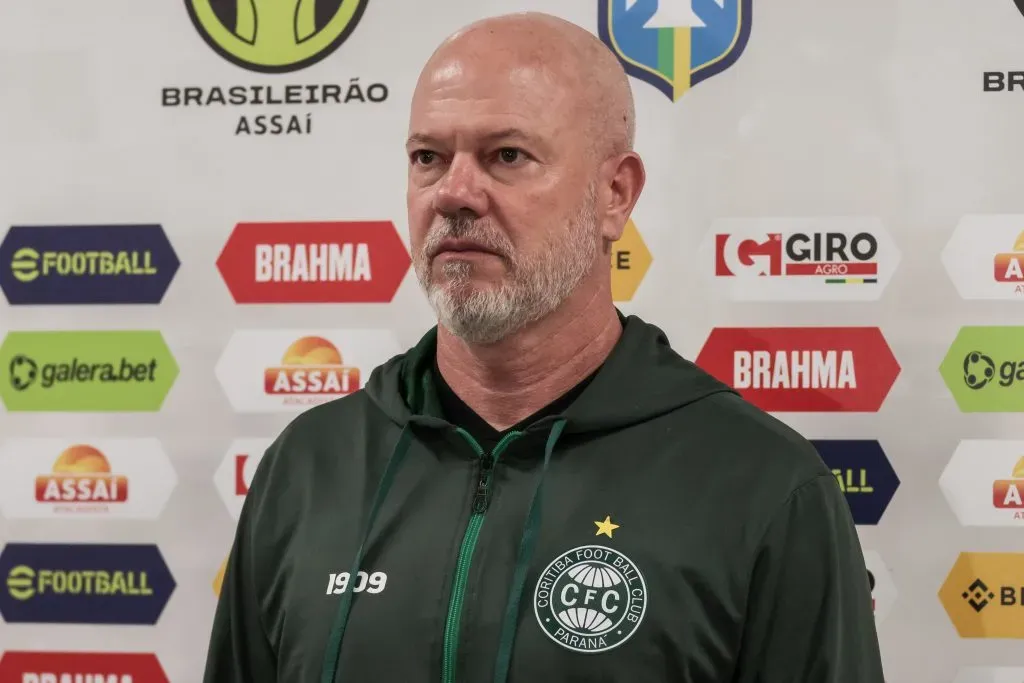 Foto: Robson Mafra/AGIF – O treinador já trabalhou no futebol boliviano