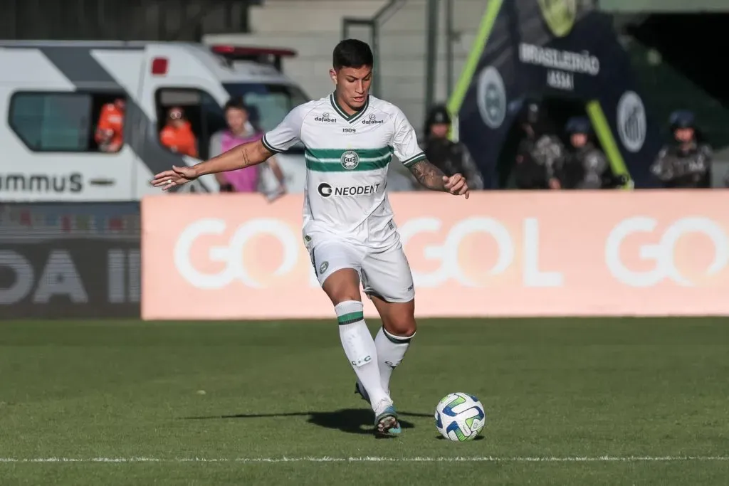 Foto: Robson Mafra/AGIF