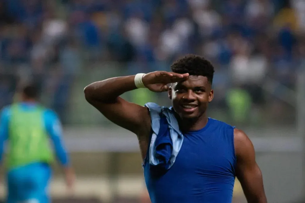 Foto: Fernando Moreno/AGIF – Lincoln pelo Cruzeiro, em 2022.