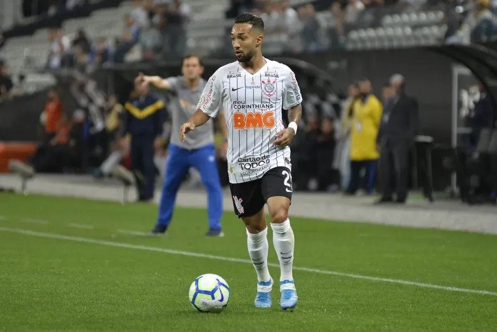 Bruno Ulivieri/AGIF – Clayson jogou por 3 anos no Corinthians.