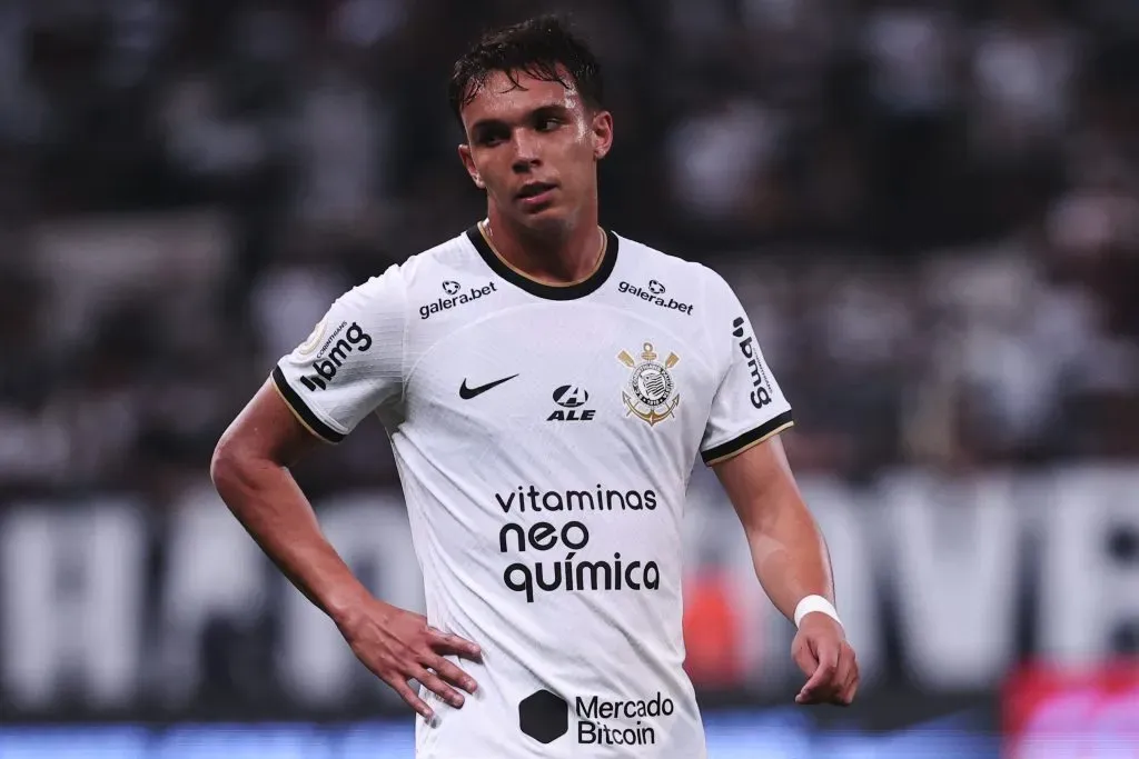 Foto: Ettore Chiereguini/AGIF – Geovane pode sim sair do Corinthians.