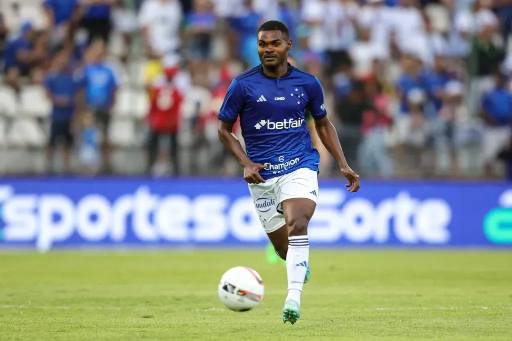MG - SETE LAGOAS - 11/03/2023 - MINEIRO 2023, CRUZEIRO X AMERICA-MG - Nikao jogador do Cruzeiro durante partida contra o America-MG no estadio Arena do Jacare pelo campeonato Mineiro 2023. Foto: Gilson Junio/AGIF