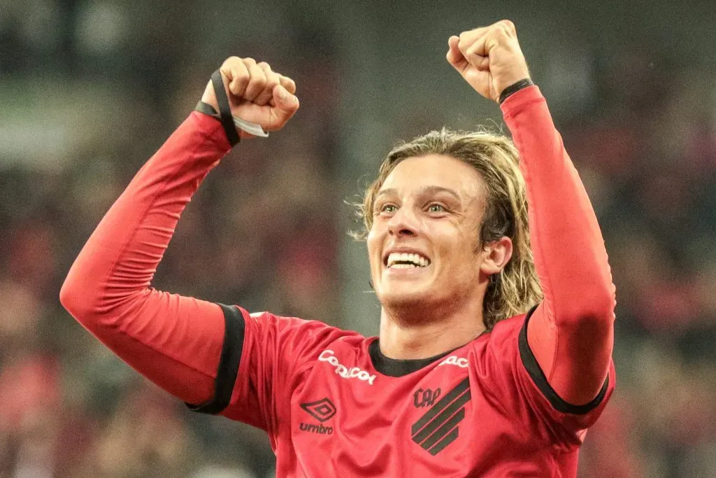 Foto: Robson Mafra/AGIF