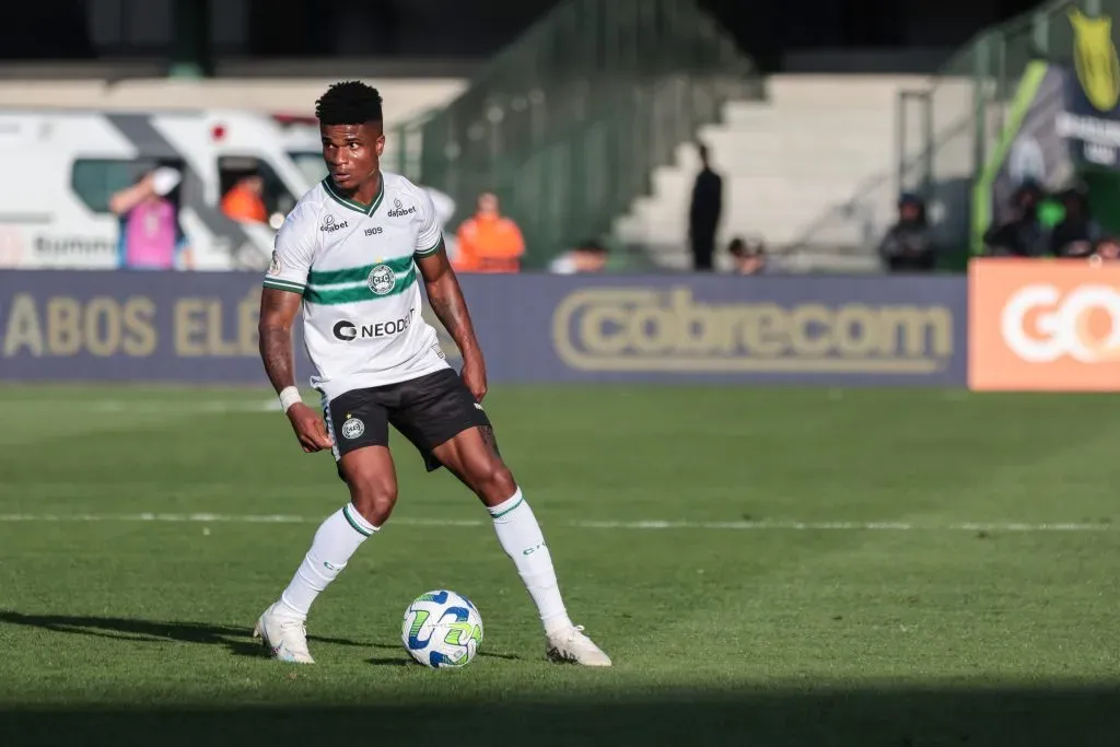 Foto: Robson Mafra/AGIF