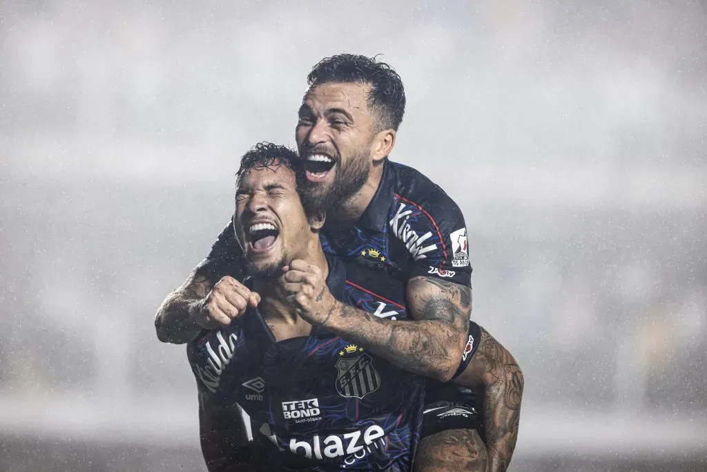 Foto: Abner Dourado/AGIF – Marcos Leonardo e Lucas Lima são nomes que podem decidir para o Santos