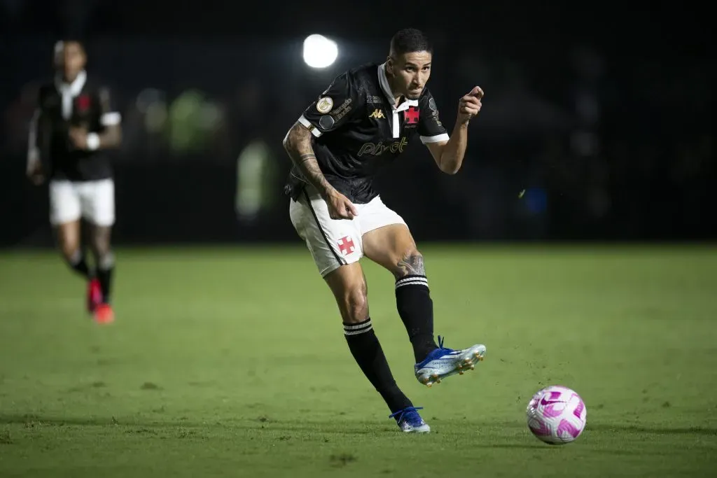 RJ – RIO DE JANEIRO – 26/10/2023 – BRASILEIRO A 2023, VASCO X INTERNACIONAL – Praxedes jogador do Vasco durante partida contra o Internacional no estadio Sao Januario pelo campeonato Brasileiro A 2023. Foto: Jorge Rodrigues/AGIF