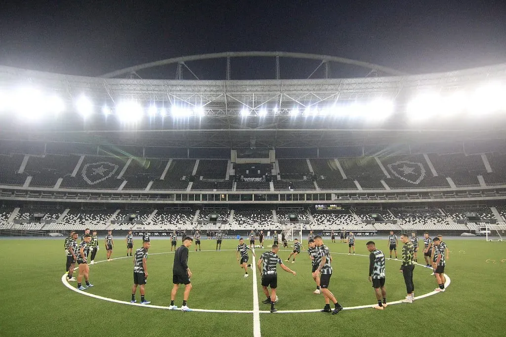 Botafogo treinou no Nilton Santos para se preparar para o confronto decisivo – Foto: Vitor Silva/Botafogo.
