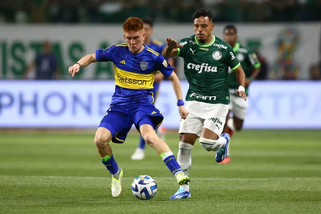 Valentin Barco em ação pelo Boca Juniors contra o Palmeiras. (Photo by Alexandre Schneider/Getty Images)